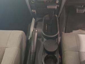 Jeep Wrangler Unlimited 2.8CRD Altitude - Image 16