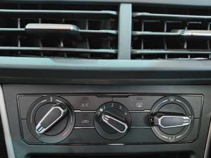 Volkswagen Polo hatch 1.0TSI Comfortline auto - Image 16