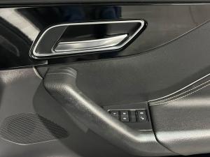 Jaguar F-Pace 25d AWD R-Sport - Image 37