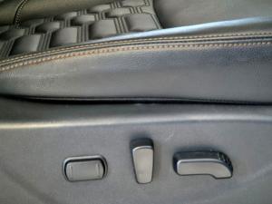 Nissan Navara 2.5DDTi double cab LE Plus 4x4 - Image 15