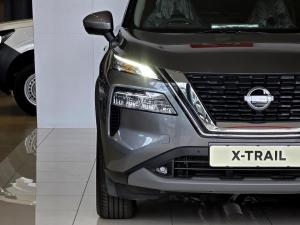 Nissan X-Trail 2.5 Acenta Plus 4WD - Image 9