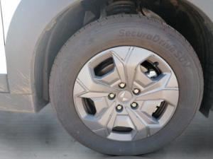 Mahindra XUV 3XO 1.2T MX3 auto - Image 10