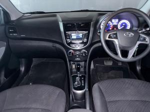 Hyundai Accent sedan 1.6 Fluid auto - Image 10