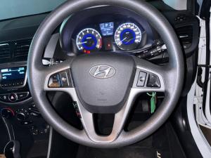 Hyundai Accent sedan 1.6 Fluid auto - Image 17