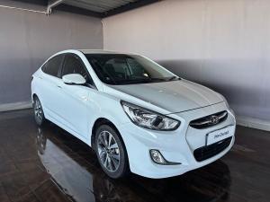 Hyundai Accent sedan 1.6 Fluid auto - Image 1