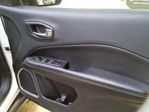 Jeep Compass 1.4T Longitude auto - Image 12