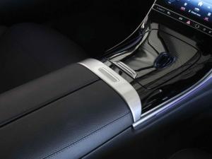 Mercedes-Benz C-Class C220d Avantgarde - Image 12