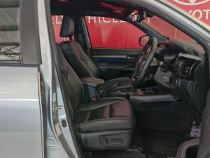 Toyota Hilux 2.8GD-6 double cab Legend auto - Image 13
