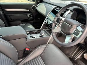 Land Rover Discovery D300 R-Dynamic HSE - Image 14