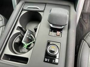 Land Rover Discovery D300 R-Dynamic HSE - Image 15