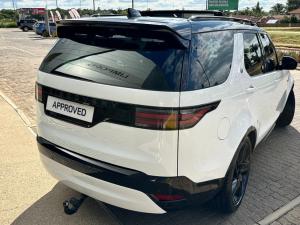 Land Rover Discovery D300 R-Dynamic HSE - Image 6