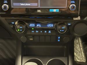 Toyota Hilux 2.8GD-6 double cab Legend 55 - Image 14