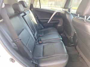 Toyota RAV4 2.0 GX - Image 17
