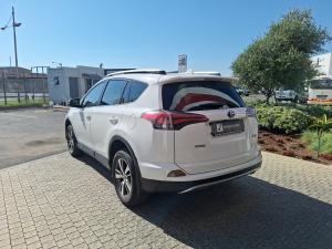 Toyota RAV4 2.0 GX - Image 21