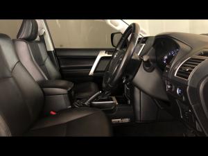 Toyota Land Cruiser Prado 2.8GD VX - Image 10