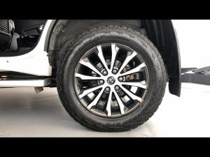 Toyota Land Cruiser Prado 2.8GD VX - Image 19