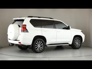 Toyota Land Cruiser Prado 2.8GD VX - Image 2