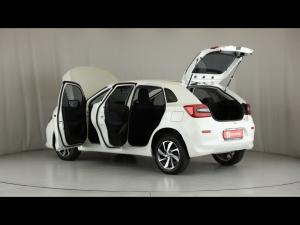 Toyota Starlet 1.5 XS auto - Image 25