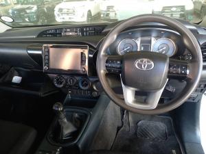 Toyota Hilux 2.4GD-6 single cab Raider manual - Image 6