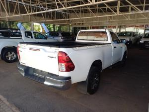 Toyota Hilux 2.4GD-6 single cab Raider manual - Image 2