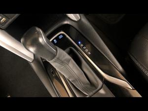 Toyota Corolla Cross 1.8 Hybrid XS - Image 15