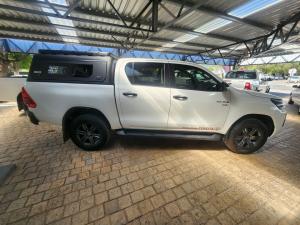 Toyota Hilux 2.8GD-6 48V double cab Raider - Image 3
