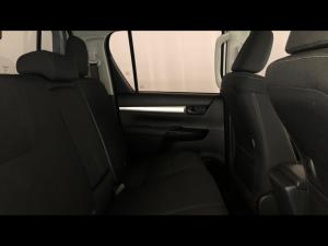 Toyota Hilux 2.4GD-6 double cab 4x4 Raider auto - Image 12