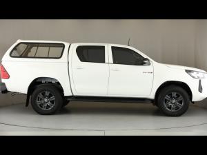 Toyota Hilux 2.4GD-6 double cab 4x4 Raider auto - Image 3