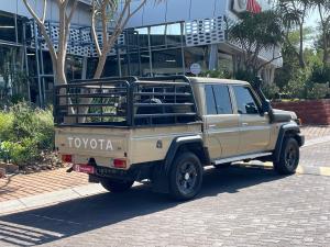Toyota Land Cruiser 79 4.5D-4D V8 double cab LX - Image 2