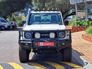 Toyota Land Cruiser 79 2.8GD-6 single cab auto - Image 4