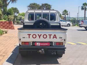 Toyota Land Cruiser 79 4.5D-4D V8 double cab LX - Image 5
