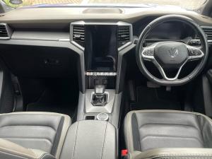 Volkswagen Amarok 3.0TDI V6 double cab Aventura 4Motion - Image 9