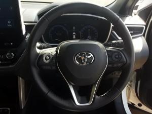 Toyota Corolla Cross 1.8 HEV XR - Image 8