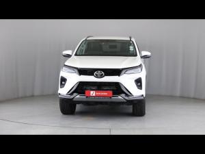 Toyota Fortuner 2.4GD-6 auto - Image 4
