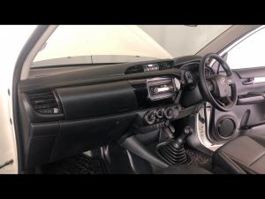 Toyota Hilux 2.0 single cab S (aircon) - Image 7