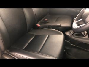 Toyota Hilux 2.0 single cab S (aircon) - Image 12