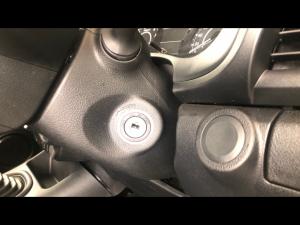 Toyota Hilux 2.0 single cab S (aircon) - Image 16