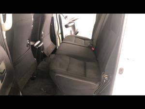 Toyota Hilux 2.4GD-6 double cab 4x4 Raider X auto - Image 11