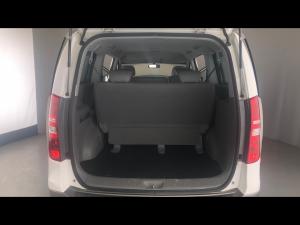 Hyundai H-1 2.4 bus GLS - Image 13