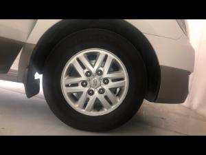 Hyundai H-1 2.4 bus GLS - Image 17