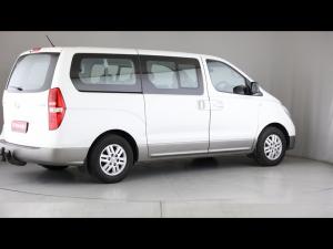 Hyundai H-1 2.4 bus GLS - Image 2