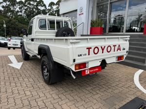 Toyota Land Cruiser 79 4.5D-4D LX V8 single cab - Image 16