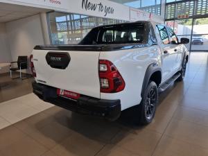 Toyota Hilux 2.8 GD-6 RB Legend RS automaticD/C - Image 2