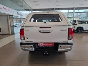 Toyota Hilux 2.4 GD-6 Raider 4X4 automaticD/C - Image 5