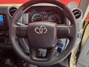 Toyota Landcruiser 76 2.8 GD-6 S/W - Image 10
