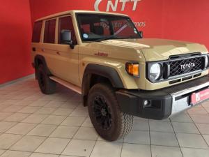 Toyota Landcruiser 76 2.8 GD-6 S/W - Image 1