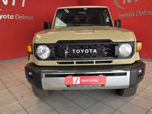 Toyota Landcruiser 76 2.8 GD-6 S/W - Image 4