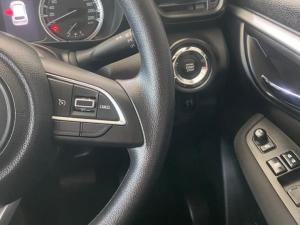 Toyota Urban Cruiser 1.5 XR automatic - Image 10