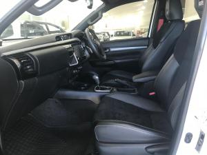 Toyota Hilux 2.8 GD-6 GR-S 4X4 automaticD/C - Image 7