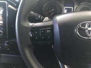 Toyota Hilux 2.8 GD-6 GR-S 4X4 automaticD/C - Image 9